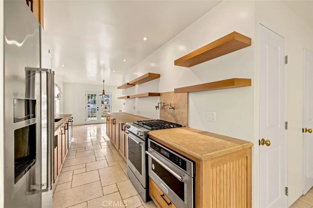 89 Rivo Alto Canal Long Beach, CA 90803