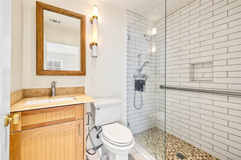 89 Rivo Alto Canal Long Beach, CA 90803