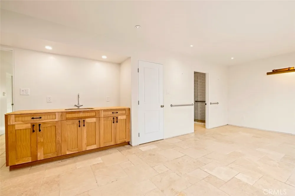 89 Rivo Alto Canal Long Beach, CA 90803