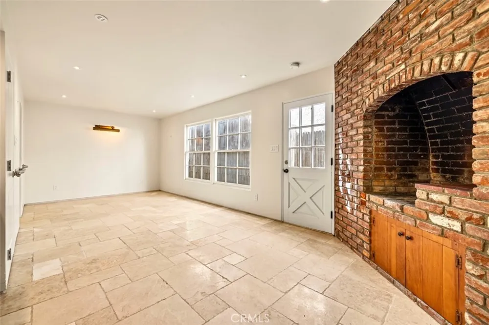 89 Rivo Alto Canal Long Beach, CA 90803