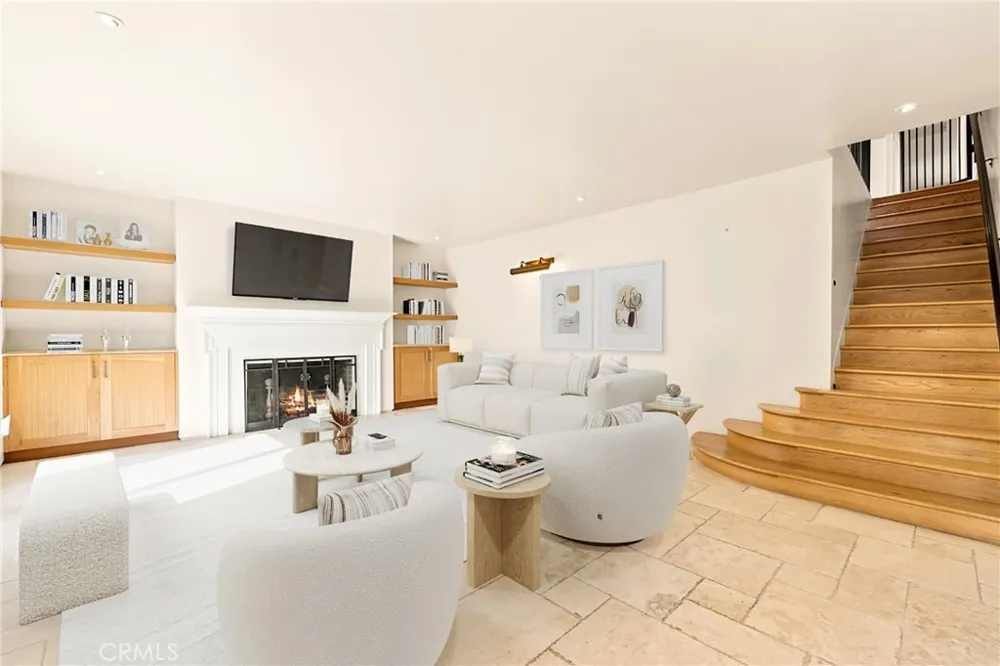 89 Rivo Alto Canal Long Beach, CA 90803