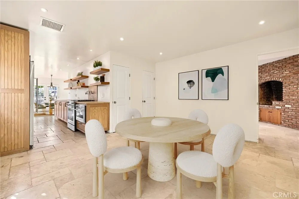 89 Rivo Alto Canal Long Beach, CA 90803