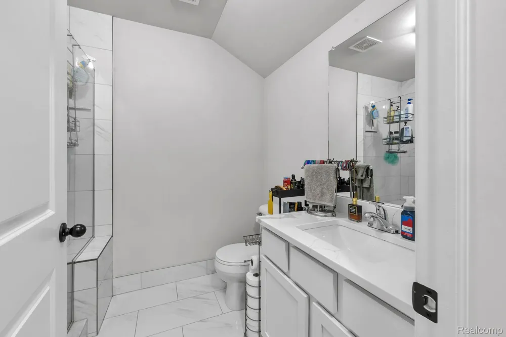 3173 Roma Court Wixom City, MI 48393