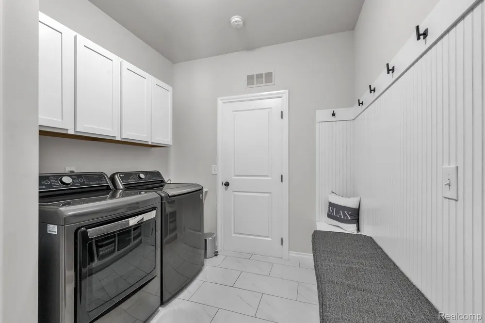 3173 Roma Court Wixom City, MI 48393
