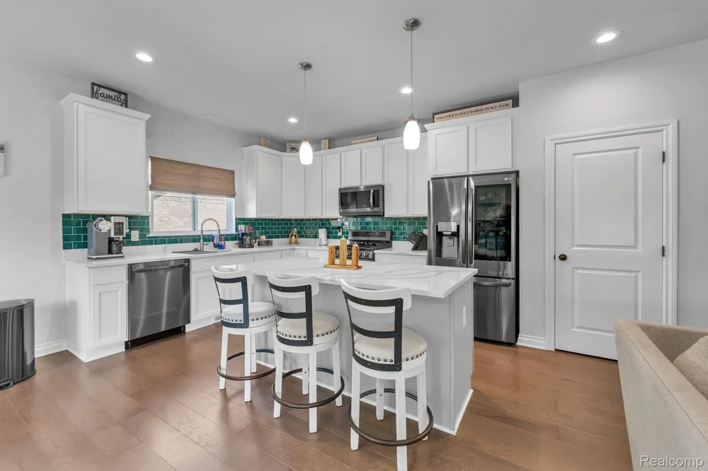 3173 Roma Court Wixom City, MI 48393