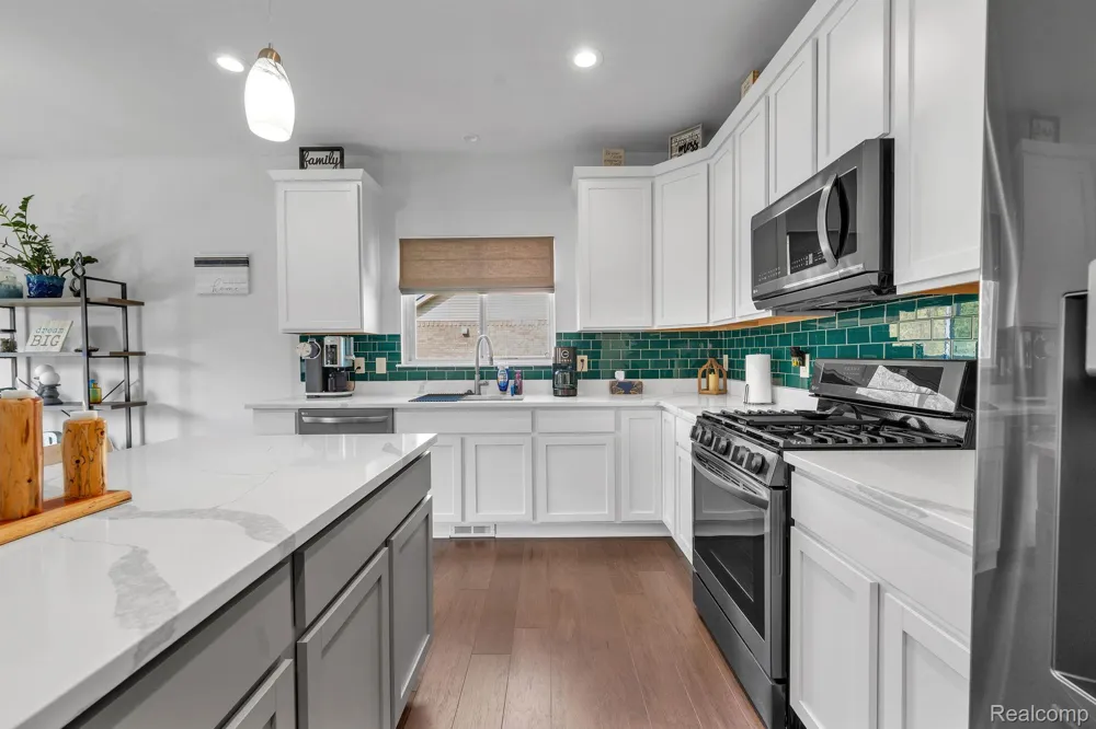 3173 Roma Court Wixom City, MI 48393