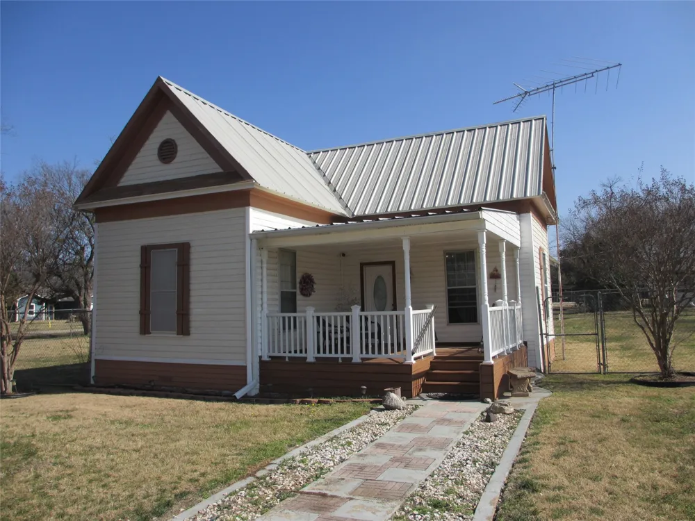 608 Colorado Street Whitney, TX 76692
