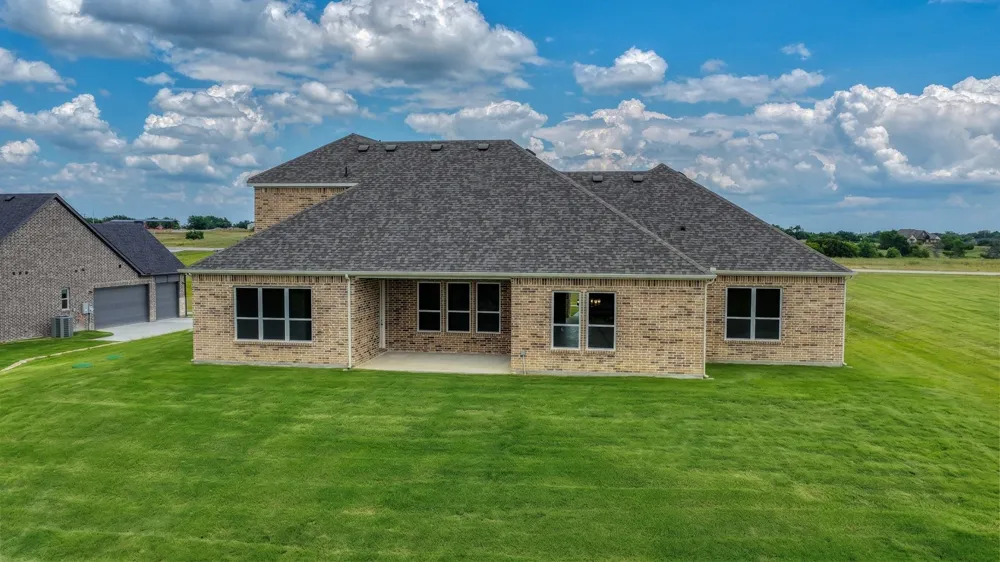 1097 Woodland Road Weatherford, TX 76088
