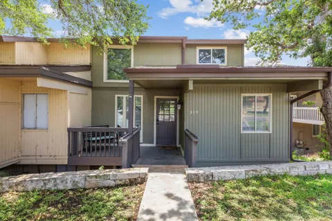 319 Venture Boulevard S