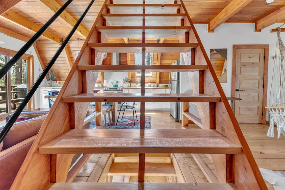 54425 Jameson Drive Idyllwild, CA 92549