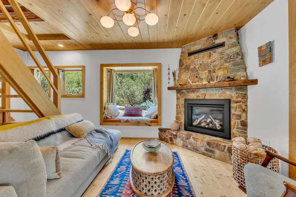 54425 Jameson Drive Idyllwild, CA 92549