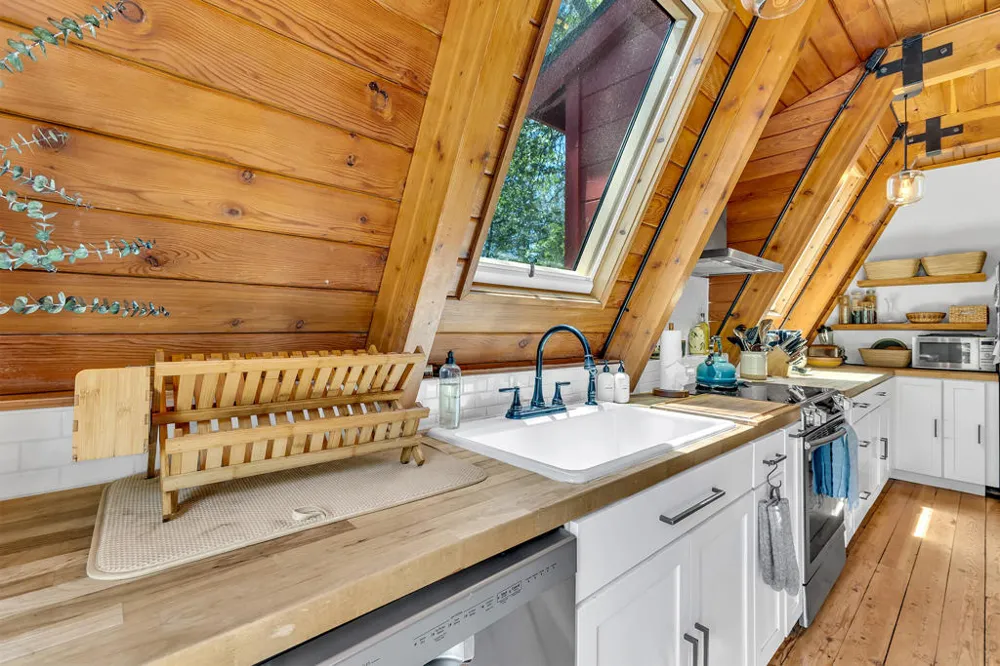 54425 Jameson Drive Idyllwild, CA 92549