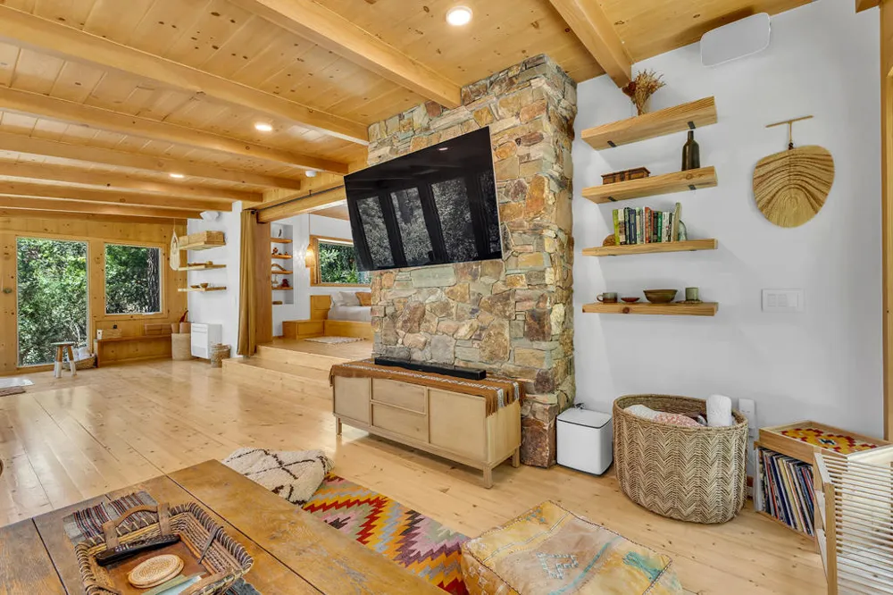54425 Jameson Drive Idyllwild, CA 92549
