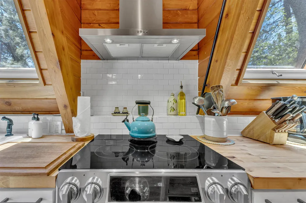 54425 Jameson Drive Idyllwild, CA 92549