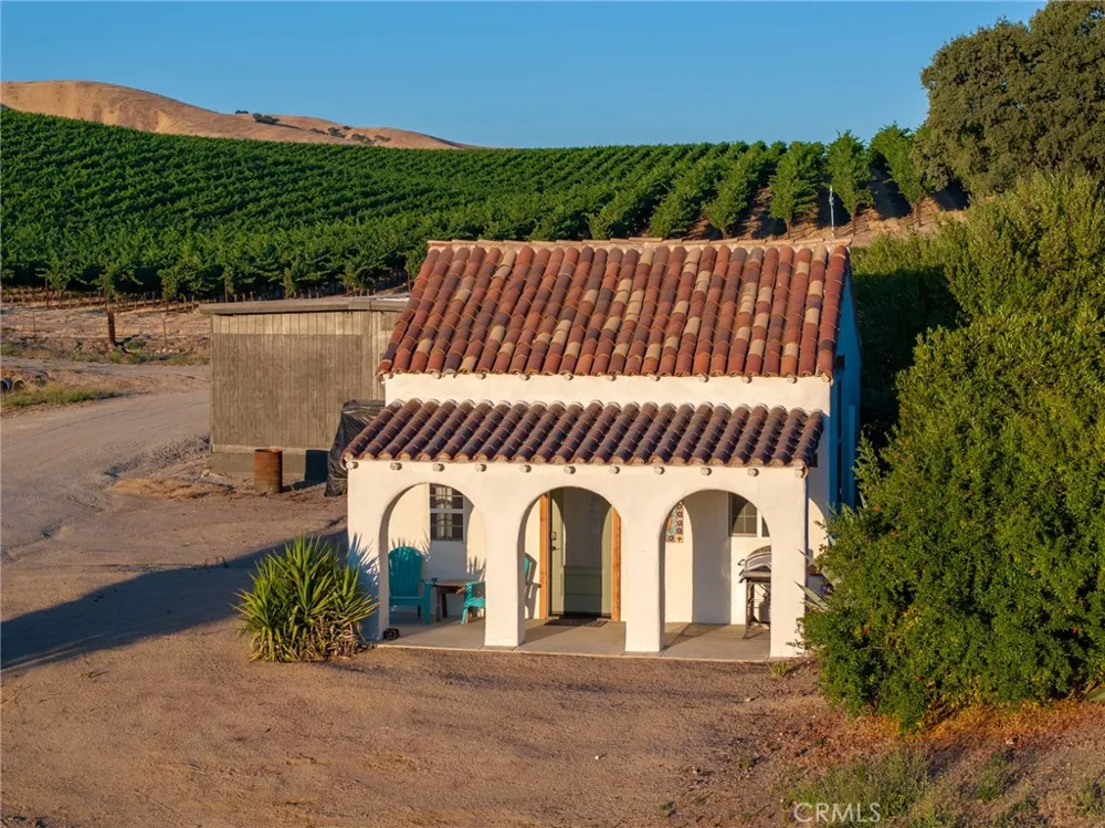 8585 Cross Canyons San Miguel, CA 93451