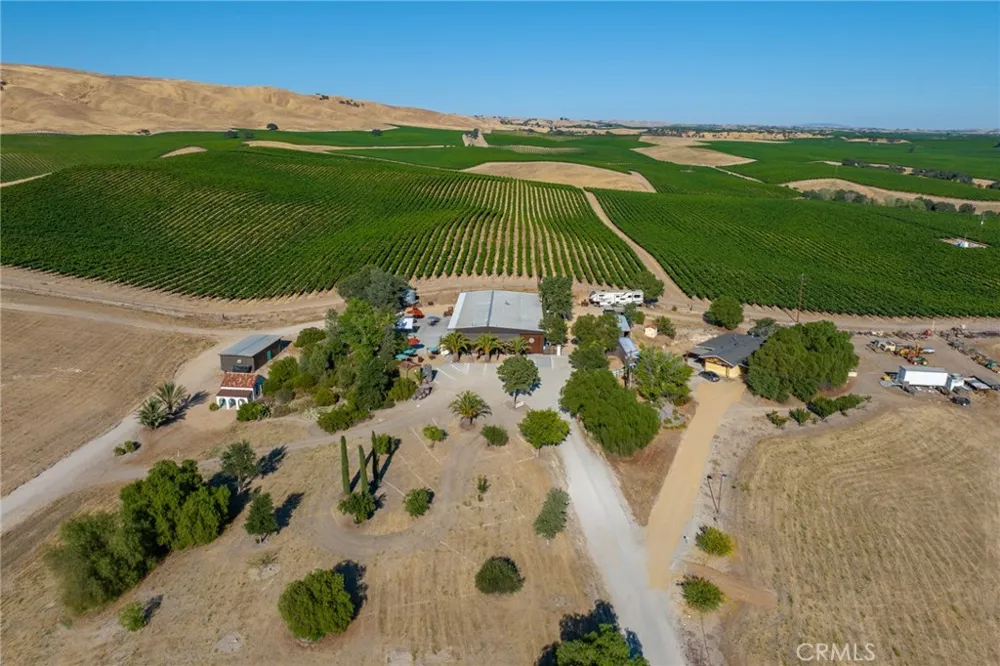 8585 Cross Canyons San Miguel, CA 93451