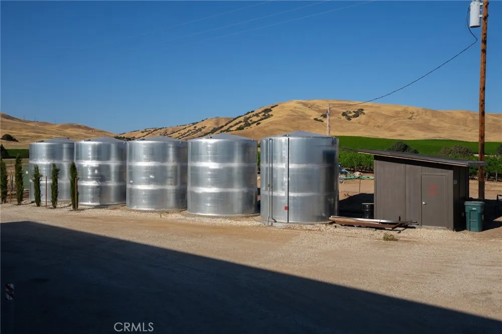 8585 Cross Canyons San Miguel, CA 93451