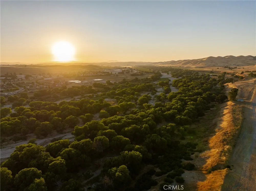 8585 Cross Canyons San Miguel, CA 93451