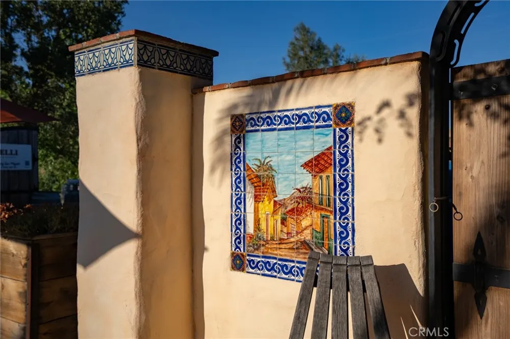 8585 Cross Canyons San Miguel, CA 93451