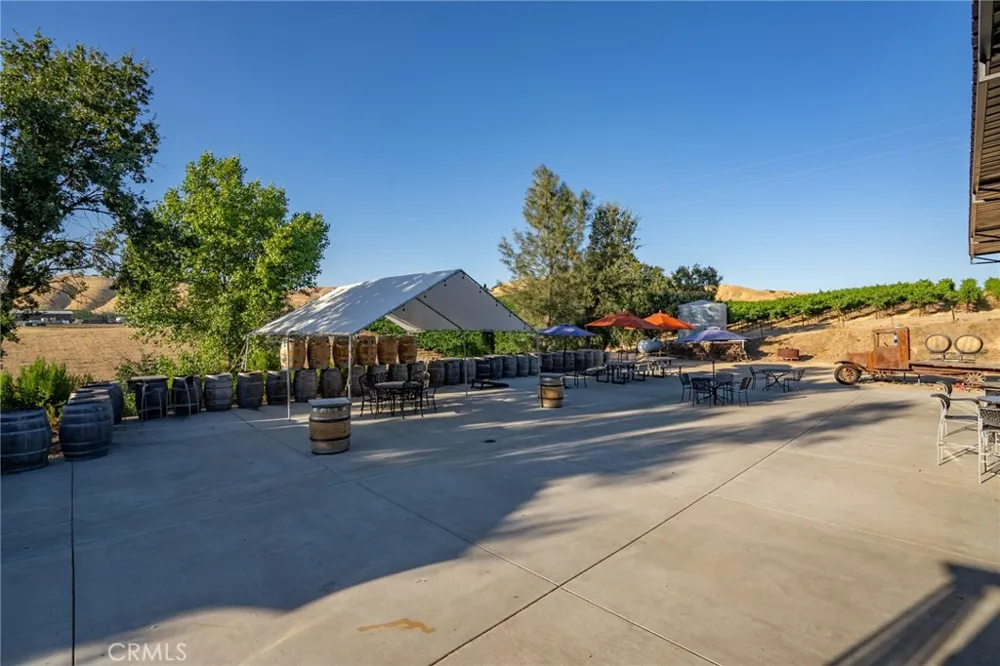 8585 Cross Canyons San Miguel, CA 93451