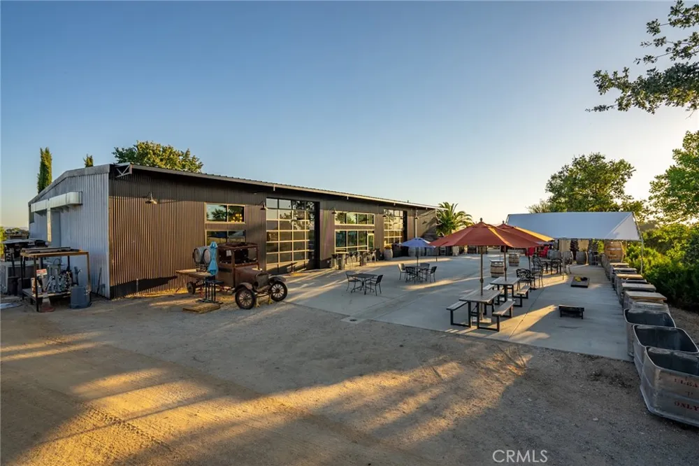 8585 Cross Canyons San Miguel, CA 93451