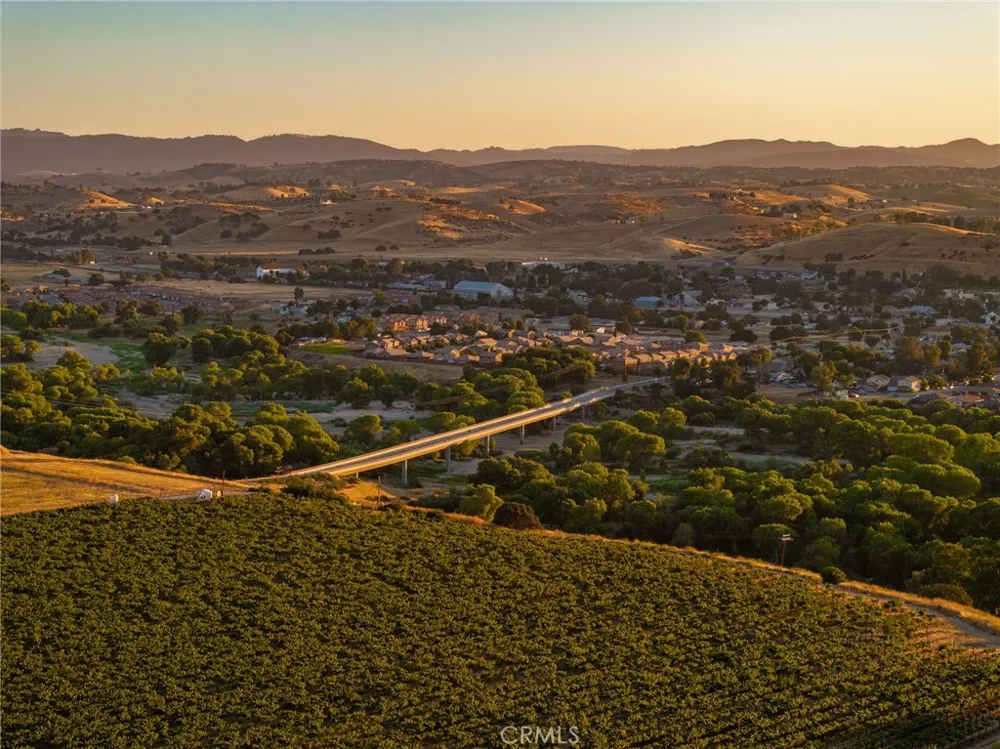 8585 Cross Canyons San Miguel, CA 93451