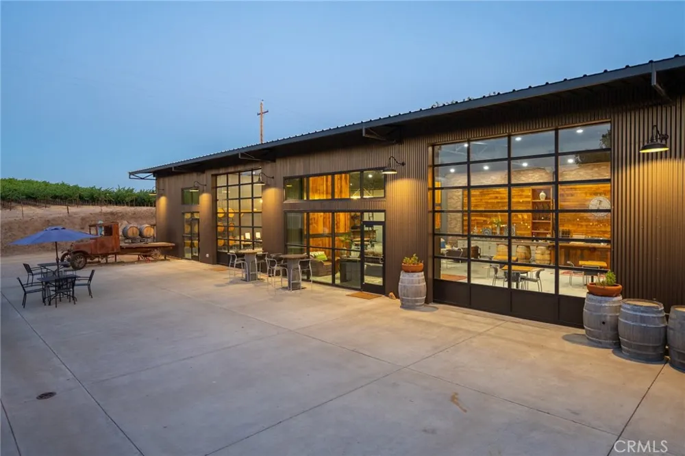 8585 Cross Canyons San Miguel, CA 93451