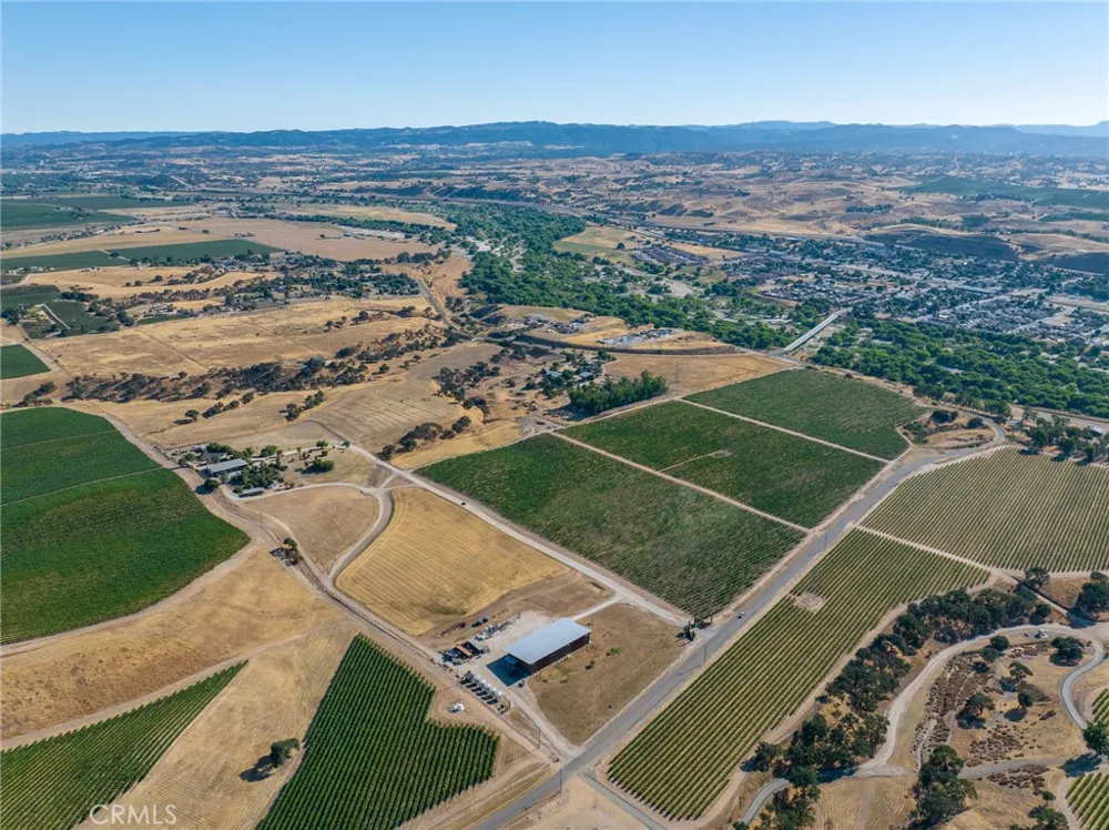 8585 Cross Canyons San Miguel, CA 93451