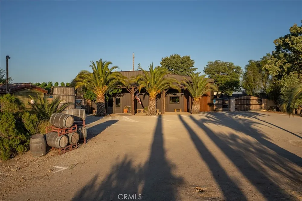 8585 Cross Canyons San Miguel, CA 93451