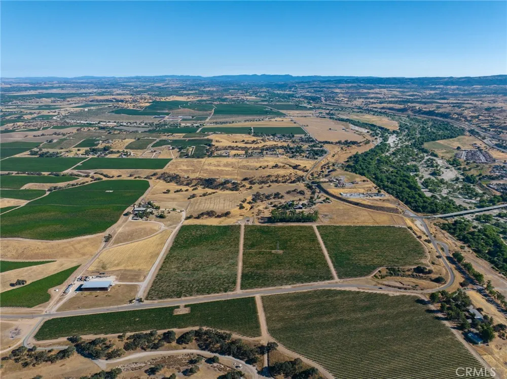 8585 Cross Canyons San Miguel, CA 93451