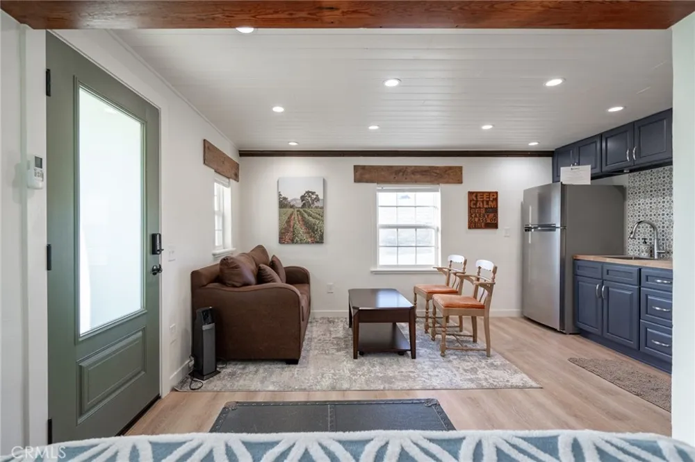 8585 Cross Canyons San Miguel, CA 93451