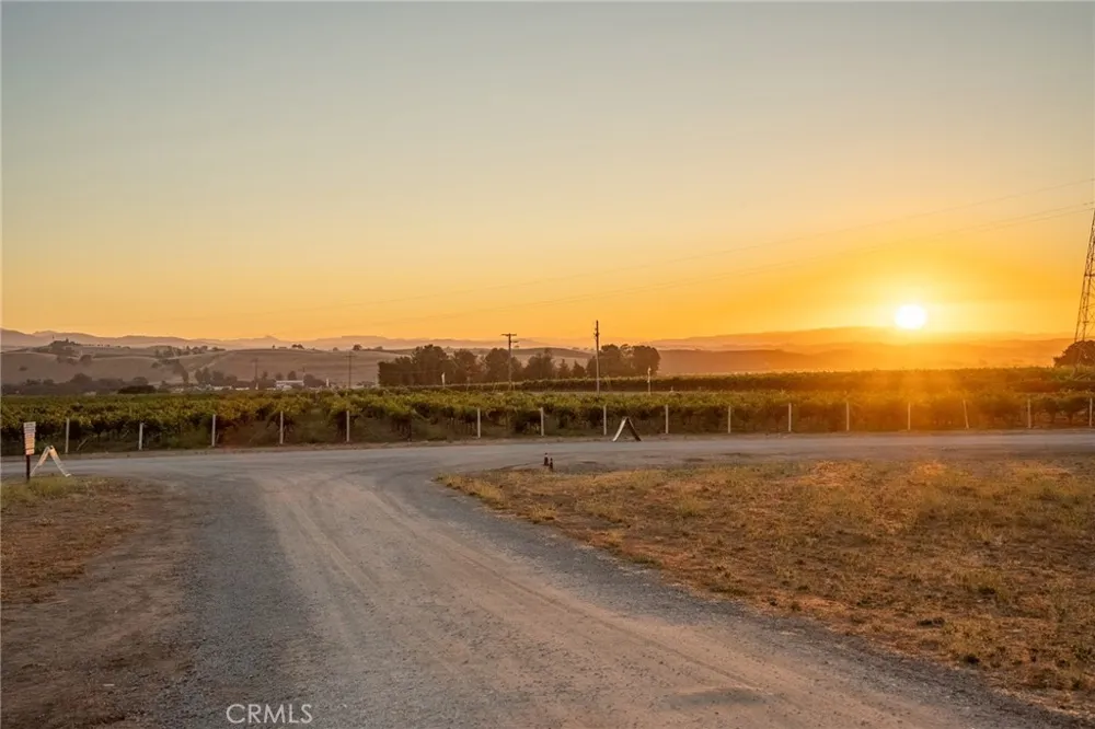 8585 Cross Canyons San Miguel, CA 93451
