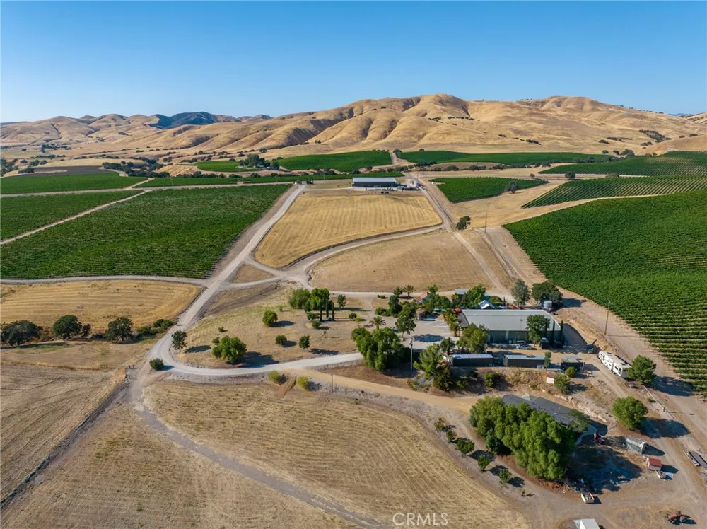 8585 Cross Canyons San Miguel, CA 93451