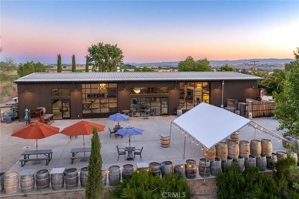 8585 Cross Canyons San Miguel, CA 93451