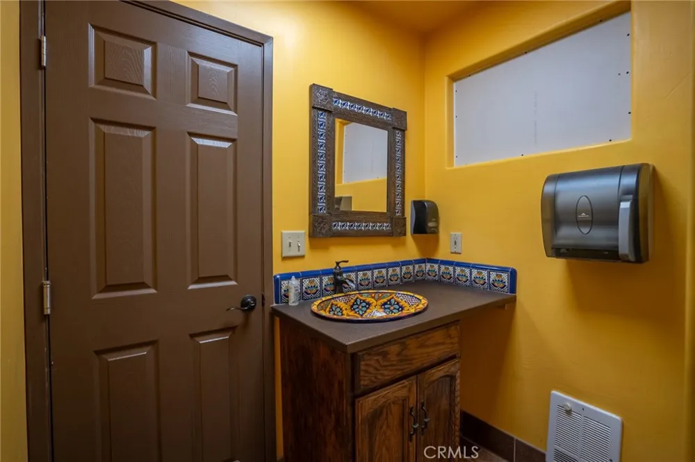 8585 Cross Canyons San Miguel, CA 93451