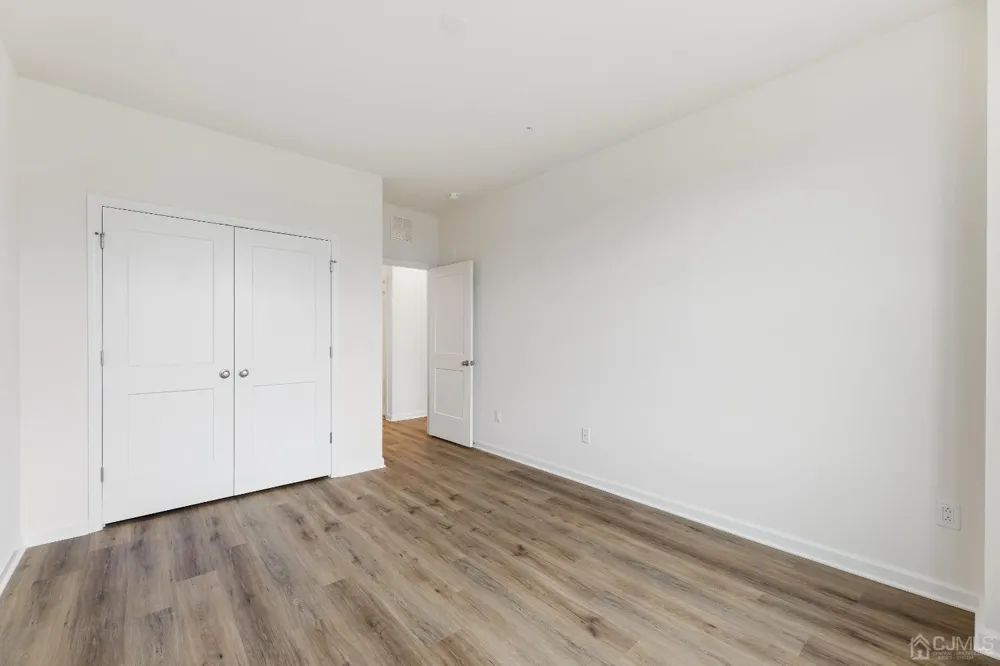 86 Depot Way Dunellen, NJ 08812