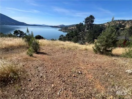 2995 Oak Crest Drive Clearlake, CA 95423