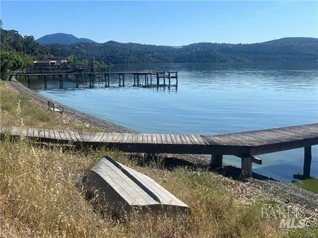 2995 Oak Crest Drive Clearlake, CA 95423