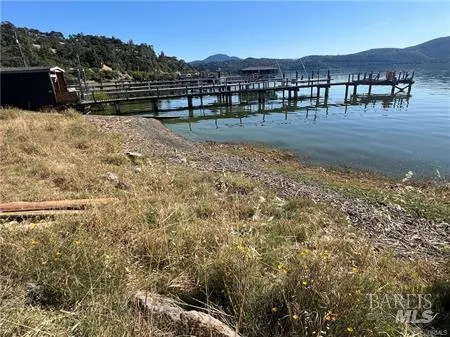 2995 Oak Crest Drive Clearlake, CA 95423