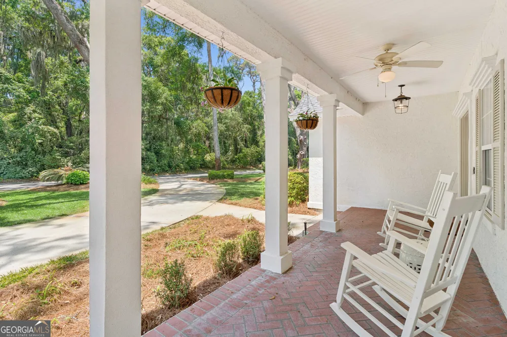 218 St James AVE St. Simons, GA 31522