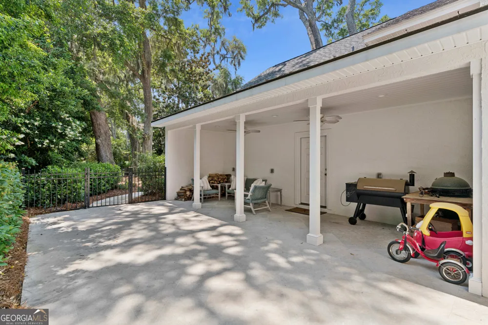 218 St James AVE St. Simons, GA 31522