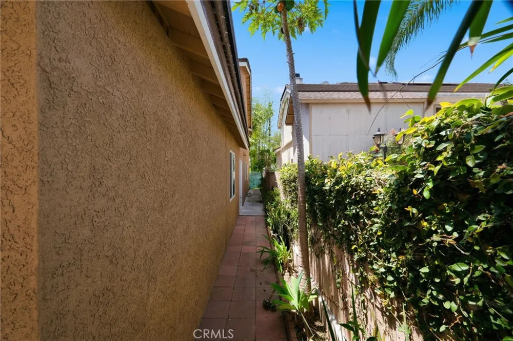 10401 Park Street Bellflower, CA 90706