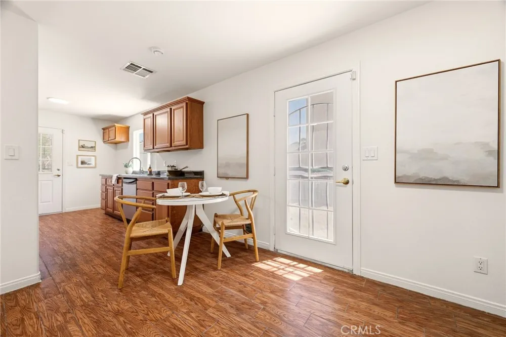 10401 Park Street Bellflower, CA 90706