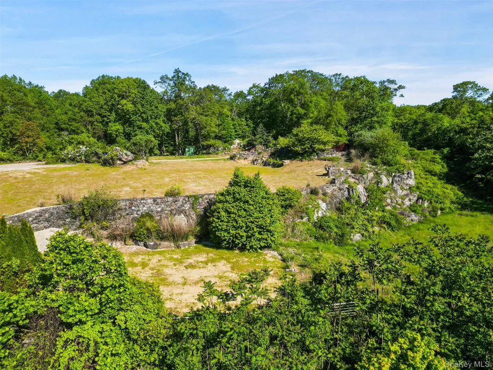 371-383 Pea Pond Road Katonah, NY 10536