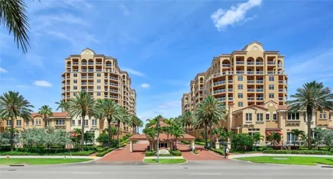 521 MANDALAY AVENUE #309
