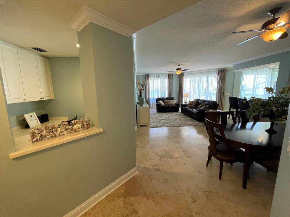 521 MANDALAY AVENUE #309 Clearwater Beach, FL 33767