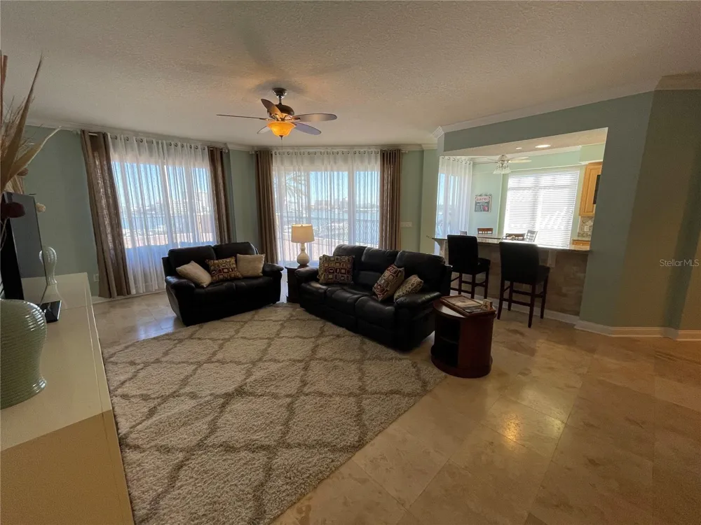 521 MANDALAY AVENUE #309 Clearwater Beach, FL 33767