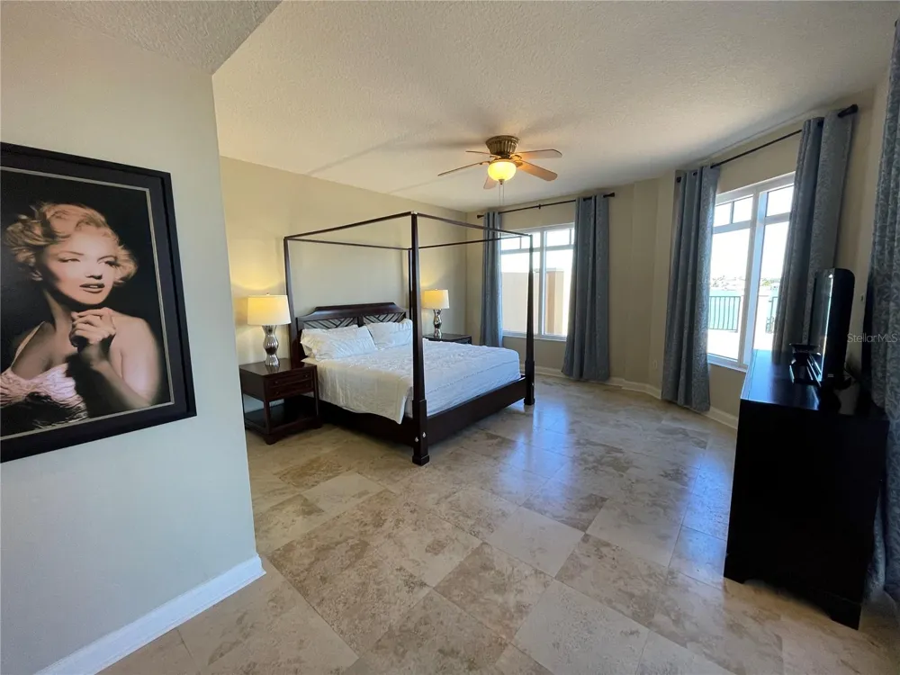521 MANDALAY AVENUE #309 Clearwater Beach, FL 33767