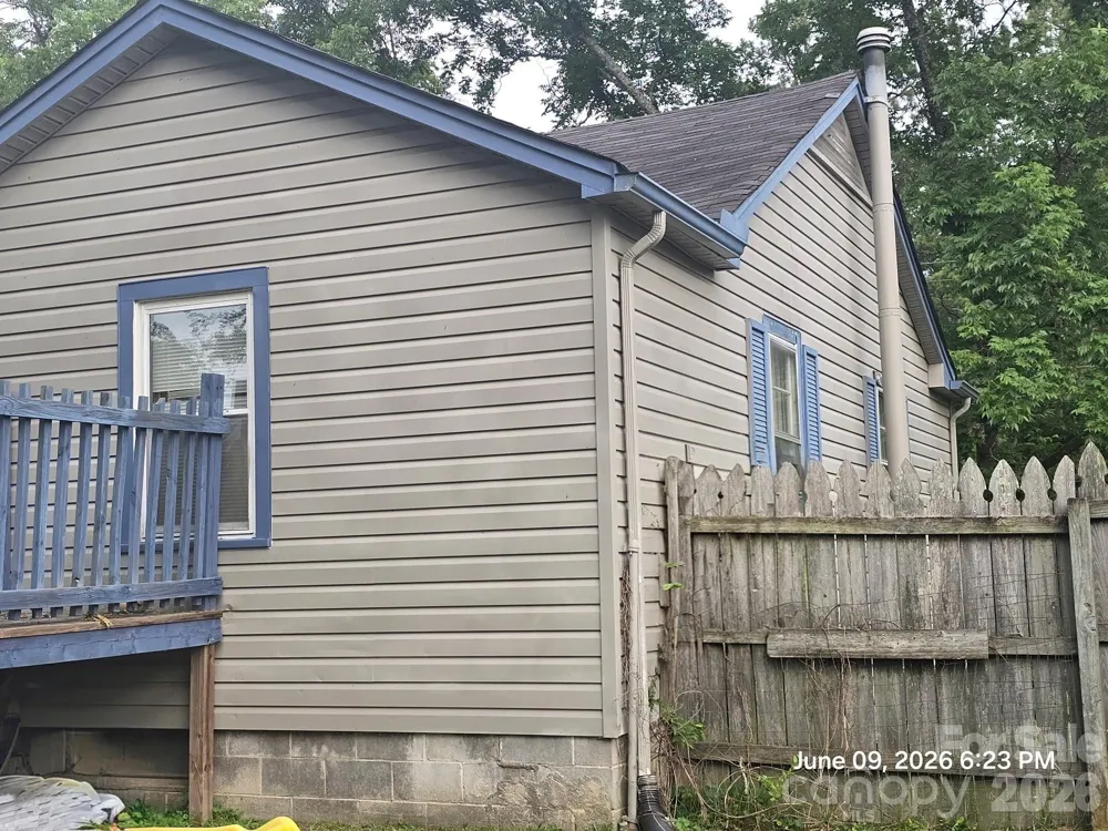191 W End Street Chester, SC 29706