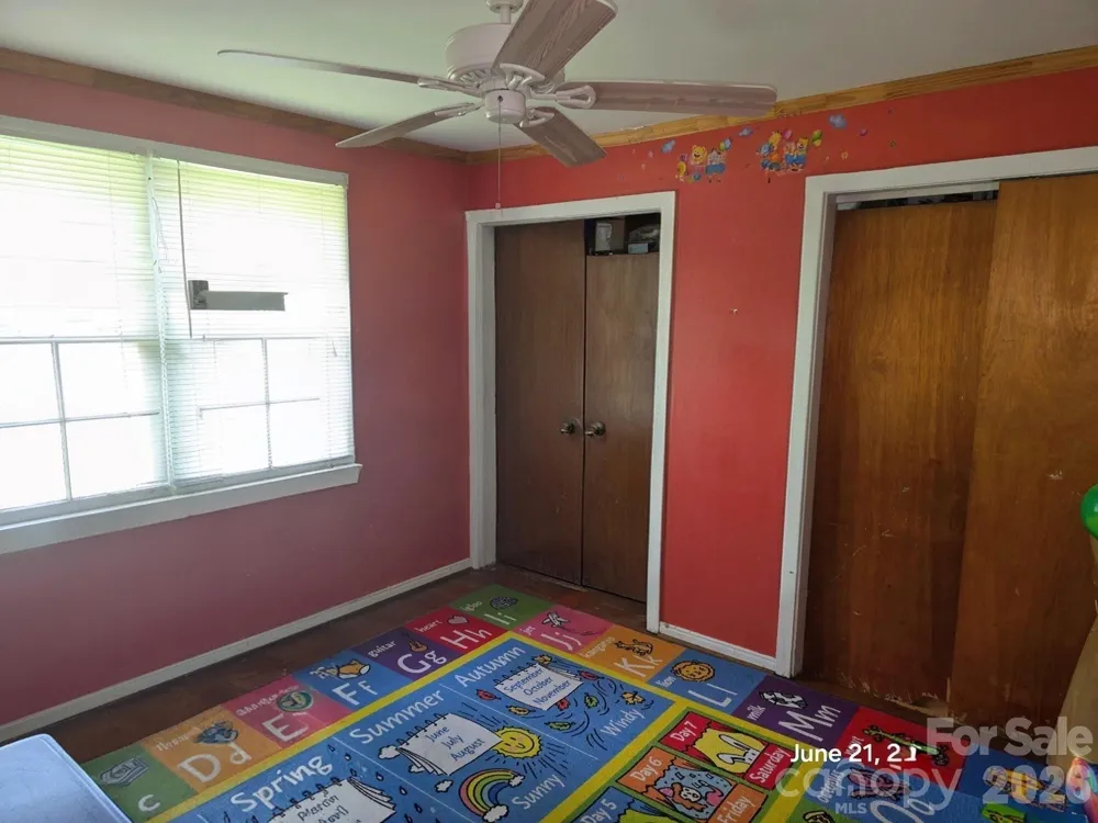 191 W End Street Chester, SC 29706